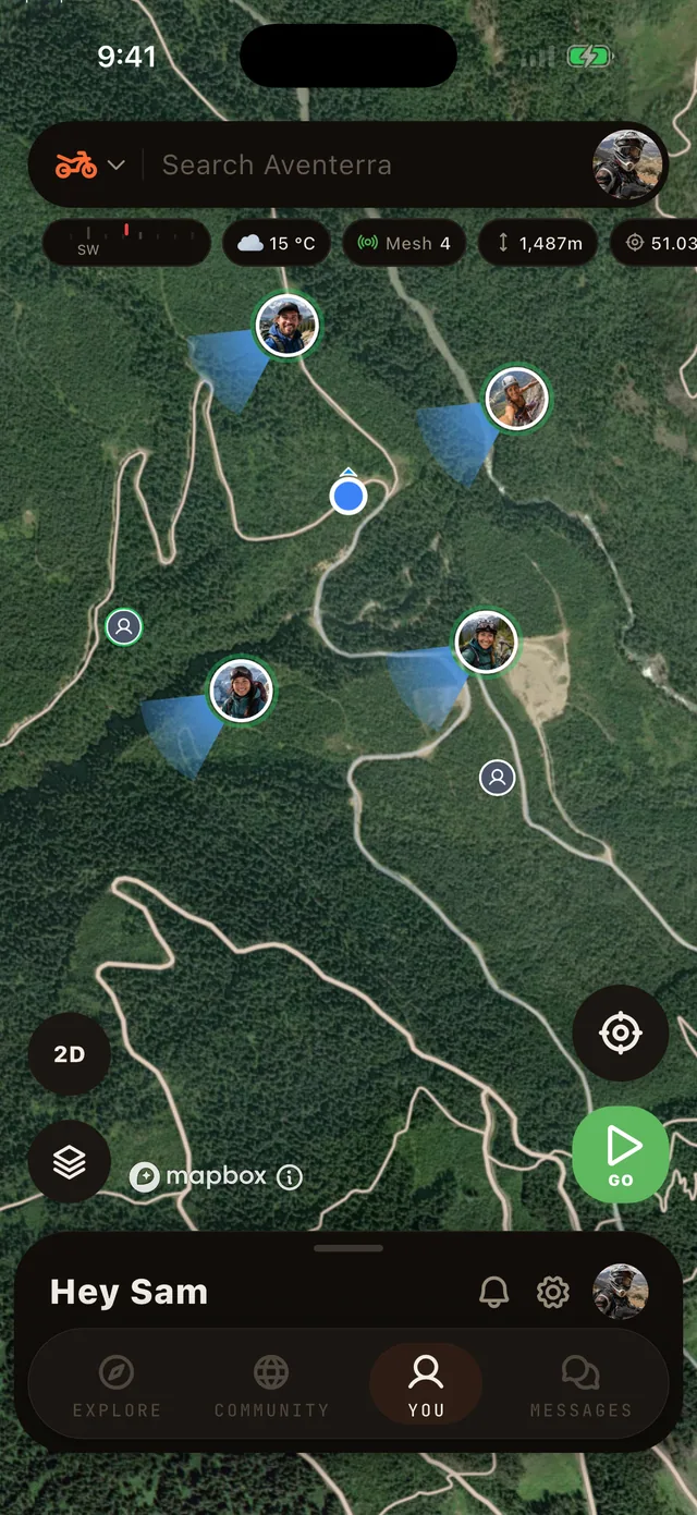 Aventerra satellite map with four riders' live positions on the trail and a mesh peer count of four